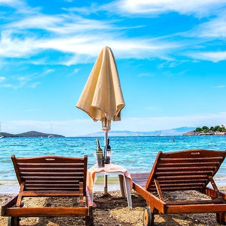 Blue Bay Beach Hotel (Adults Only) Битез Екстериор снимка