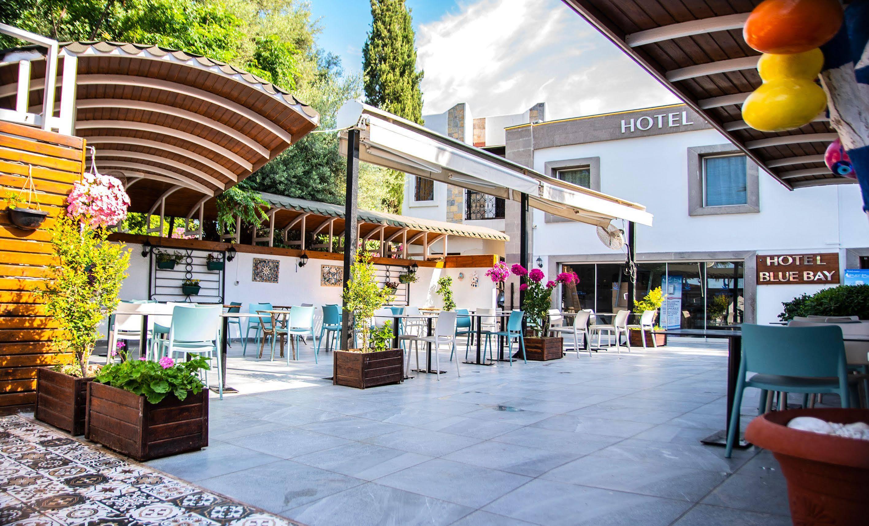 Blue Bay Beach Hotel (Adults Only) Битез Екстериор снимка