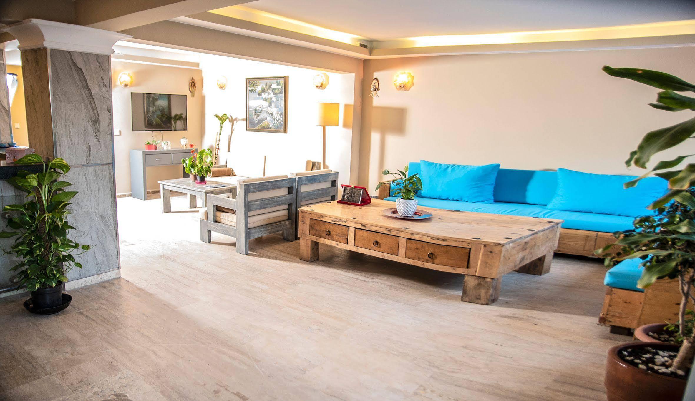 Blue Bay Beach Hotel (Adults Only) Битез Екстериор снимка