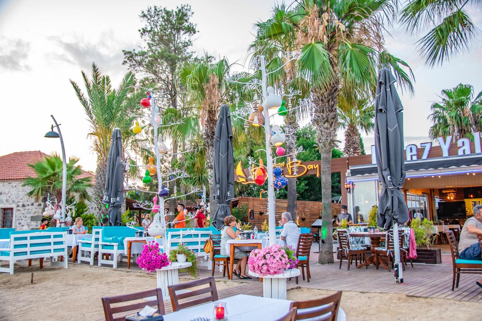 Blue Bay Beach Hotel (Adults Only) Битез Екстериор снимка