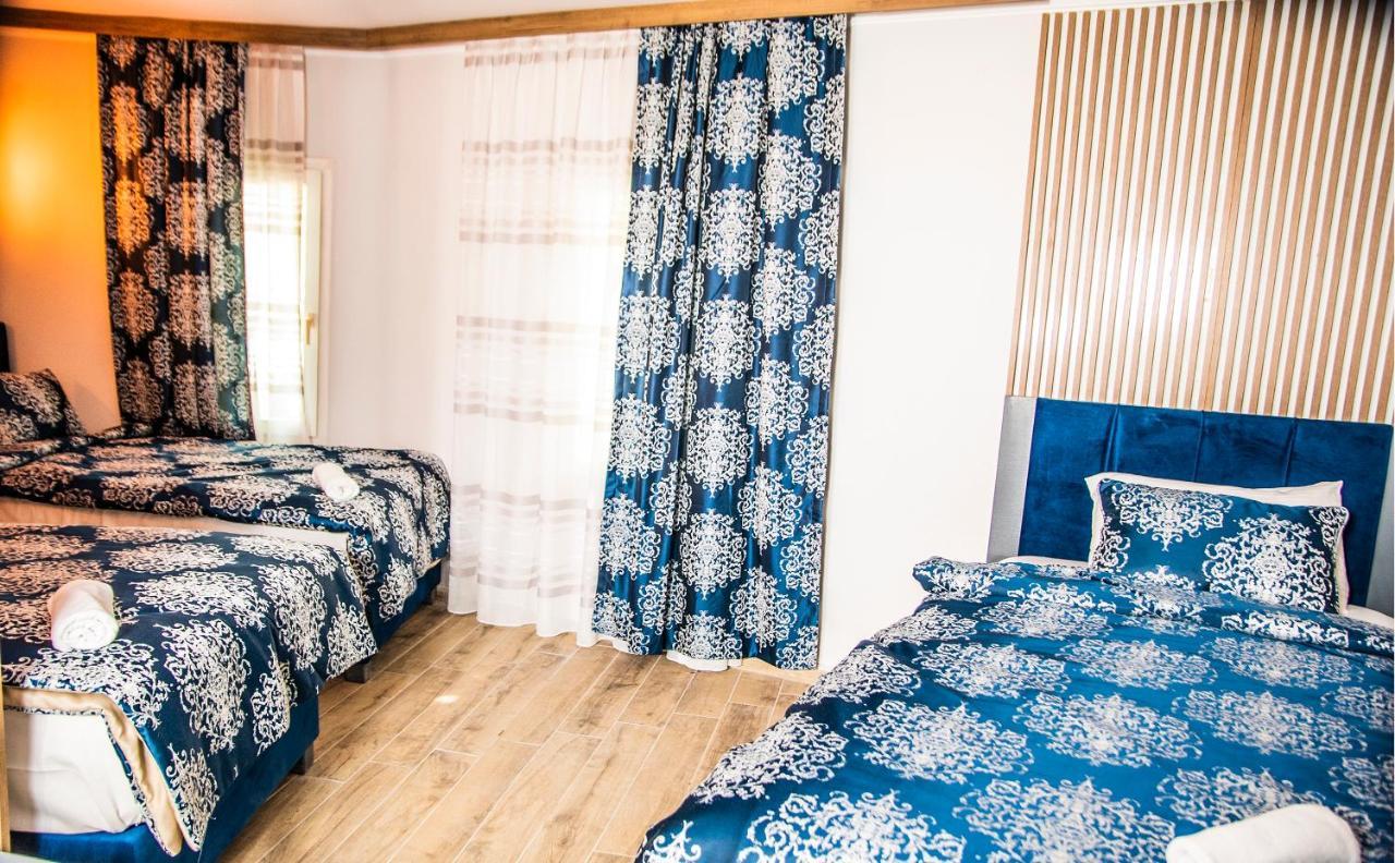 Blue Bay Beach Hotel (Adults Only) Битез Екстериор снимка