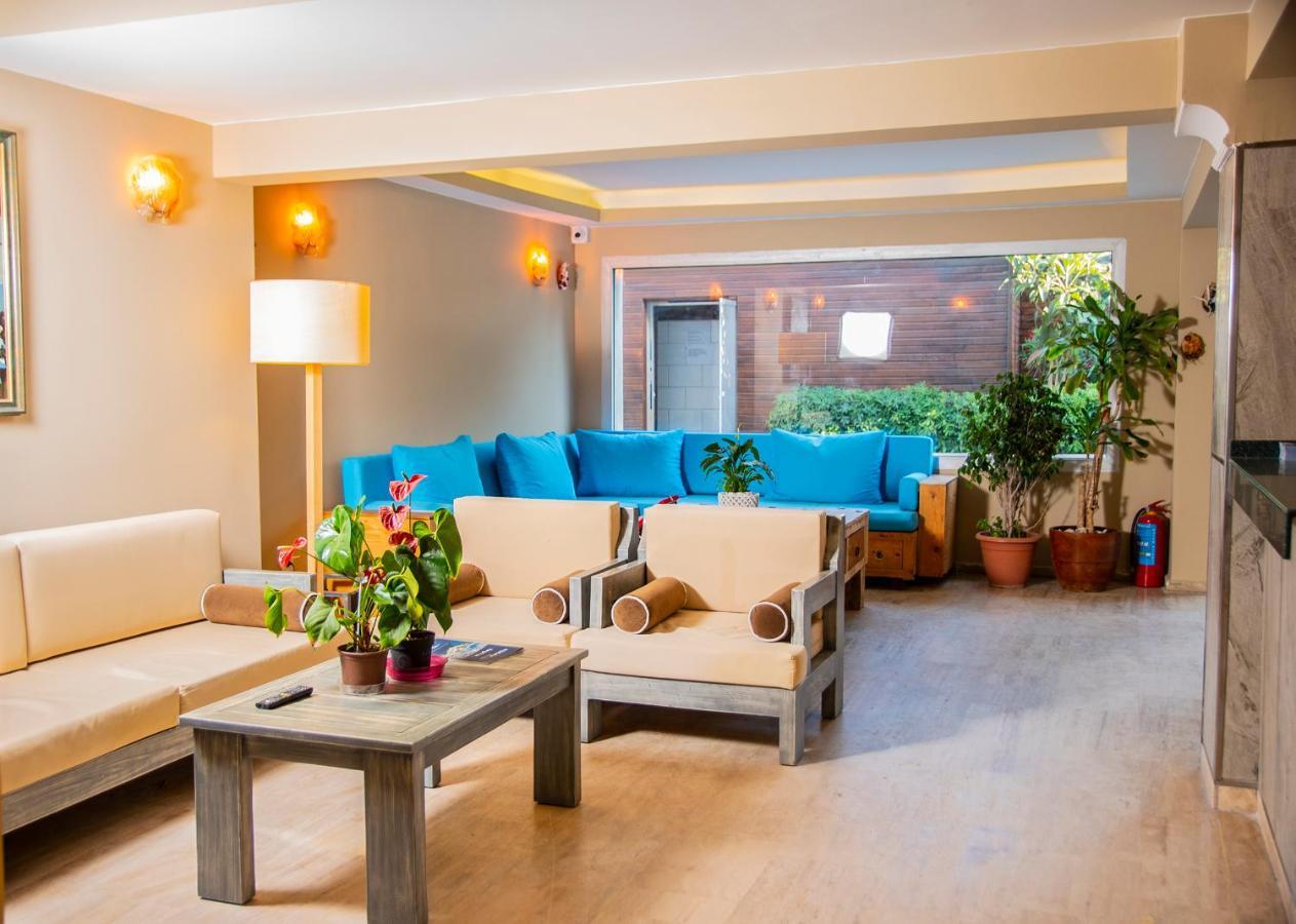 Blue Bay Beach Hotel (Adults Only) Битез Екстериор снимка
